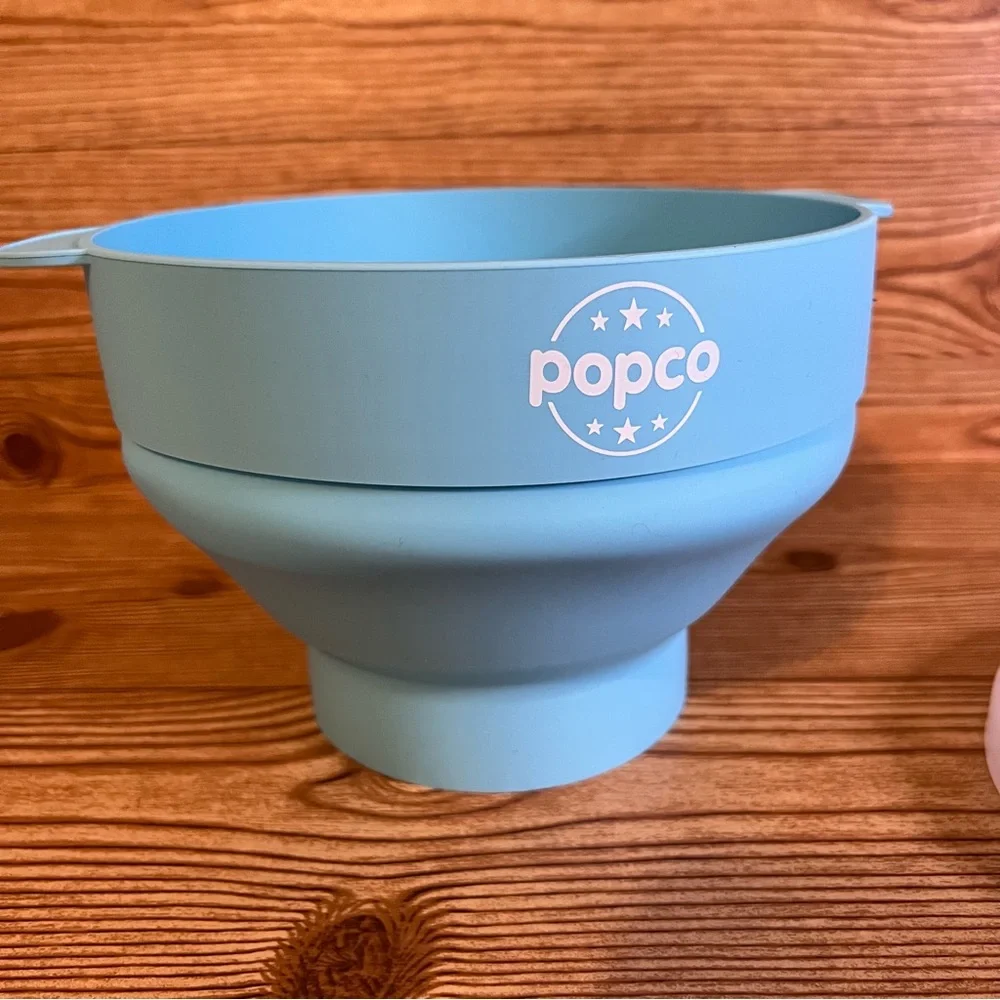 The Original Popco Light Blue Silicone Microwave Popcorn Popper with Handles